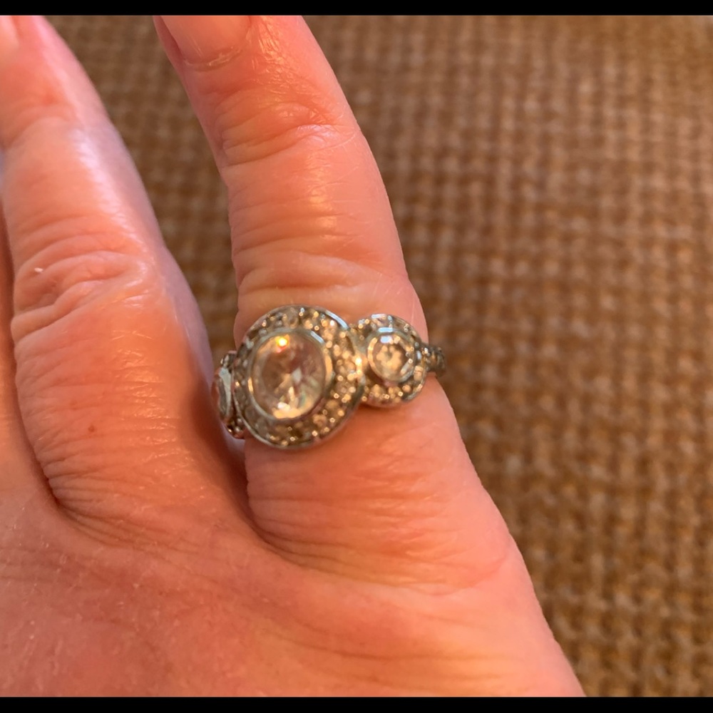 Ring - Picture 2 of 7